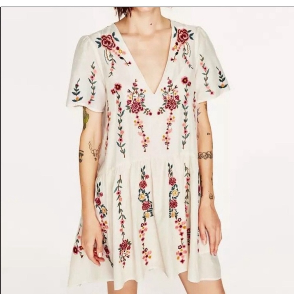 ZARA EMBROIDERED BOHO DRESS SIZE L